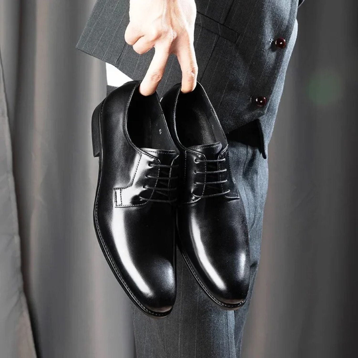 Lace-Up Pointed Toe Oxford Dress Shoes for Men