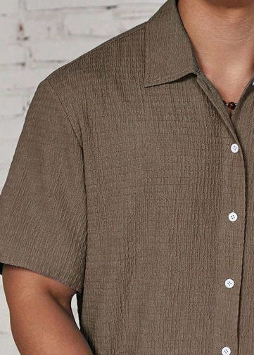 Textured Cuban Collar Short Sleeve Shirt for Men - Brown