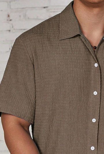 Textured Cuban Collar Short Sleeve Shirt for Men - Brown