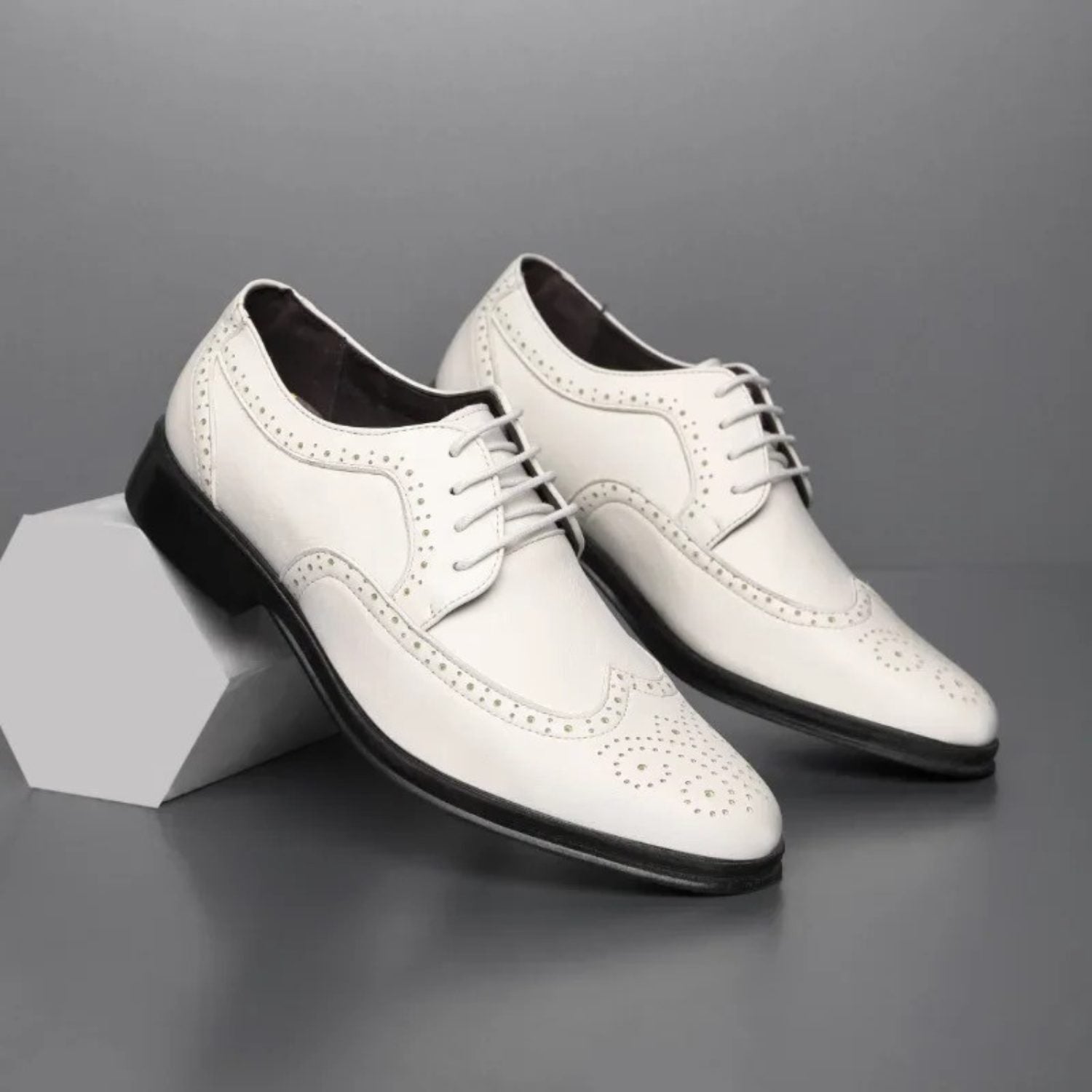 Wingtip Lace-Up Oxford Shoes for Men - White