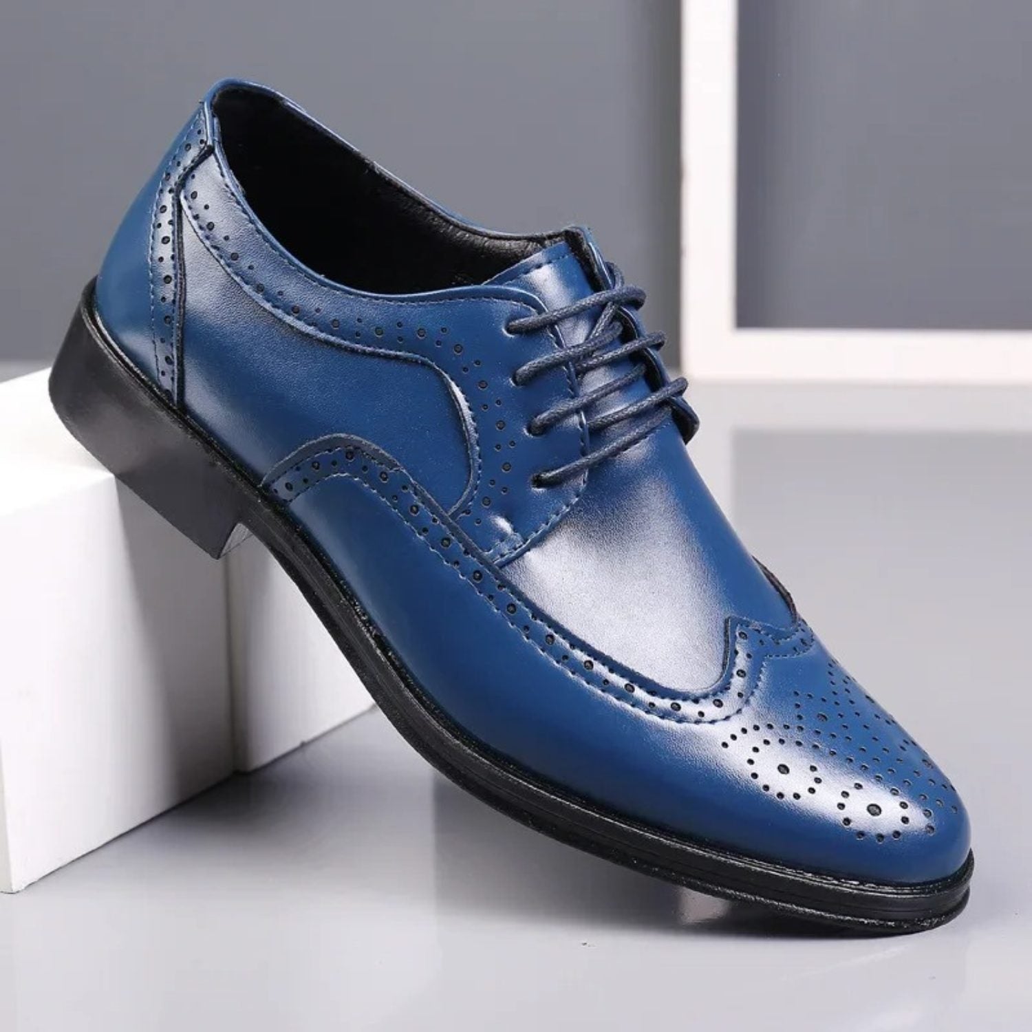 Wingtip Lace-Up Oxford Shoes for Men - Blue